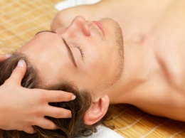 Ученые доказали, что массаж головы эффективен при выпадении волос