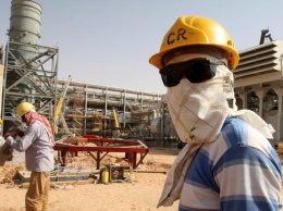 Страны ОПЕК увеличили добычу нефти вопреки соглашению о сокращении