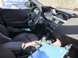 2018 BMW X2: меньше камуфляжа и дизайн интерьера (шпионские фото)