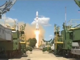 Ракета «Союз-2.1а» несет первый российский краудфиндинговый спутник «Маяк»