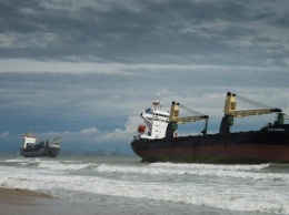 Китобойное судно с детьми потерпело крушение в Конго, погибли 27 человек