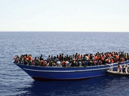 Ультраправая организация арендовала корабль, чтобы топить лодки с мигрантами