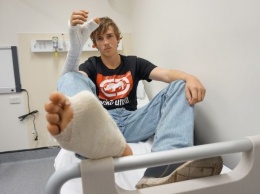 Австралийцу пересадили на руку большой палец от ноги
