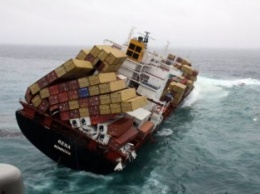 Потери контейнеров в море при перевозках сократились почти вдвое - Всемирный совет судоходства