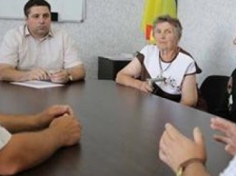 Областная власть порекомендовала жителям Лисичанска требовать проведения внеочередной сессии горсовета