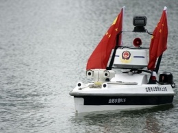 Китай начал использование самоуправляемых катеров для спасения утопающих
