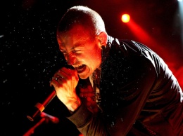 Солист Linkin Park совершил самоубийство