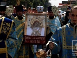 В Кривом Роге в храм Святой мученицы Татьяны привезли икону Пресвятой Богородицы
