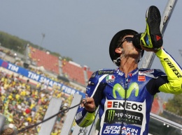 MotoGP на каникулах: Валентино Росси с пользой проводит отпуск (видео)
