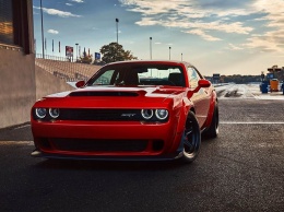 Дилеры Dodge начали продавать очередь на Challenger SRT Demon