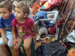 В Мариуполе горе-мать воспитывала четырех детей в полной антисанитарии