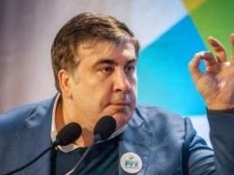 Саакашвили зовет людей на Майдан Независимости