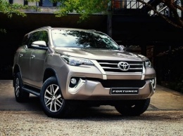 Новый Toyota Fortuner пришел в Россию