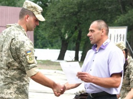 Днепровский горсовет поздравил 121-й отдельный полк связи военной части А 1214 с 76-й годовщиной со дня формирования