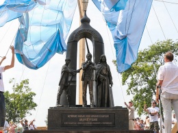 В Суздале открылся памятник Андрею Тарковскому и «Андрею Рублеву»