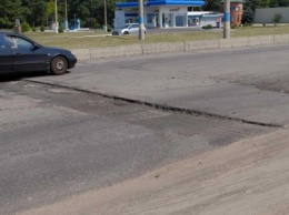 В Каменском разыграли тендер на ямочный ремонт дорог