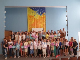 80 слушателей летней языковой школы из Кривого Рога получили канадские дипломы (фото)