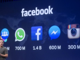 Facebook работает над умной колонкой с дисплеем