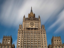 МИД о санкциях США: Россия не изменит свой курс под давлением и угрозами