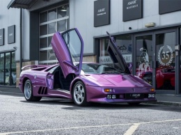 Выставлена на продажу фиолетовая Lamborghini из клипа Cosmic Girl