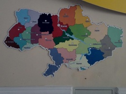 В киевской школе повесили карту Украины без Крыма