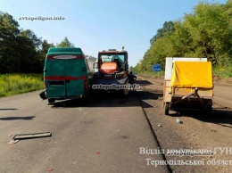 ДТП на Тернопольщине: DAF протаранил белоруса на Renault Sandero - травмировано пятеро. ФОТО