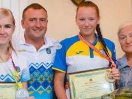Черноморские власти поздравили спортсменок с весомыми достижениями (фото)