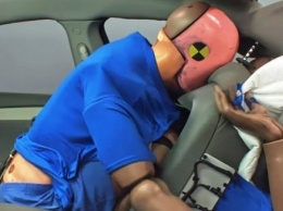 Видео: почему нужно пристегиваться на задних сиденьях