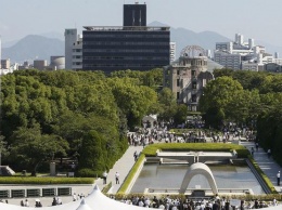 В Японии почтили память жертв бомбардировки Хиросимы (фото)