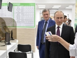 Путин осмотрел "Бережливую поликлинику" в Кирове