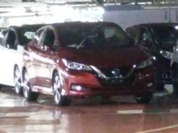 «Живые» фото электрокара Nissan Leaf нового поколения