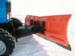Бизнес-партнер Порошенко хочет поставить трактор на Херсонщину