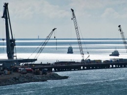 Оккупанты сносят дома и выселяют людей в Крыму из-за строительства моста