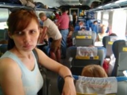 В "Укрзализници" объяснили, почему люди в поезде Одесса-Дарница ехали стоя