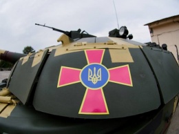 Штаб: Техника с парада в Киеве поедет в АТО