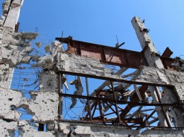 Бои в Донбассе: ранены восемь военных, большинство - под Донецком