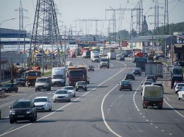 Власти Киева снова запретили грузовикам ездить по столице