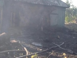 Сельские пожарные на Сумщине спасли от уничтожения улицу с деревянными постройками