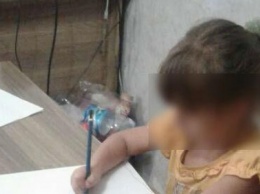 Жительница Славянского района бросила маленькую дочку с температурой у знакомого