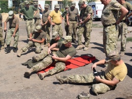 Военных на Луганщине учили тактической медицине