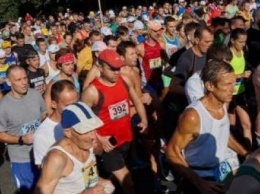 В Харькове в марафоне "Освобождение" участвовали 4 тысячи бегунов