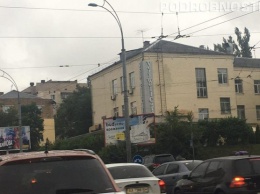 Пробки в Киеве: движение в столице "парализовано" (фото, карта)