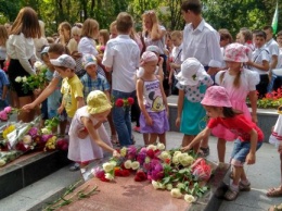 В Индустриальном районе почтили память погибших защитников Харькова
