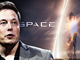 Маск показал первый скафандр SpaceX для космической одиссеи