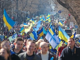 От юности - ко взрослой жизни: с днем рождения, Украина!