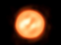 Астрономы сделали первый детальный снимок звезды Антарес
