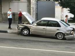 Иномарки в Севастополе «разбросало» по тротуарам в результате ДТП