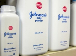 Заболевшая раком американка получит $417 млн компенсации от Johnson & Johnson