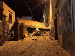 Уровень земли у побережья Неаполя из-за землетрясения понизился на 4 см