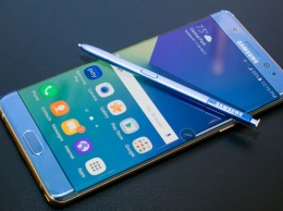В Samsung объяснили, почему фирменные смартфоны оснащаются маленькими аккум